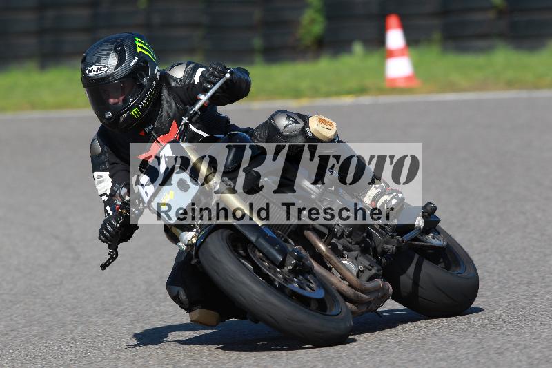/Archiv-2022/64 19.09.2022.09 Plüss Moto Sport Yamaha Fun Day ADR/Sportfahrer/64